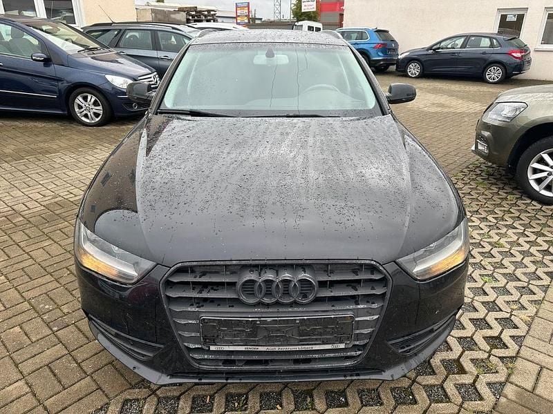 Gebraucht Audi A4 Ambiente 150 PS (110 kW) 2014 Schwarz Kombi