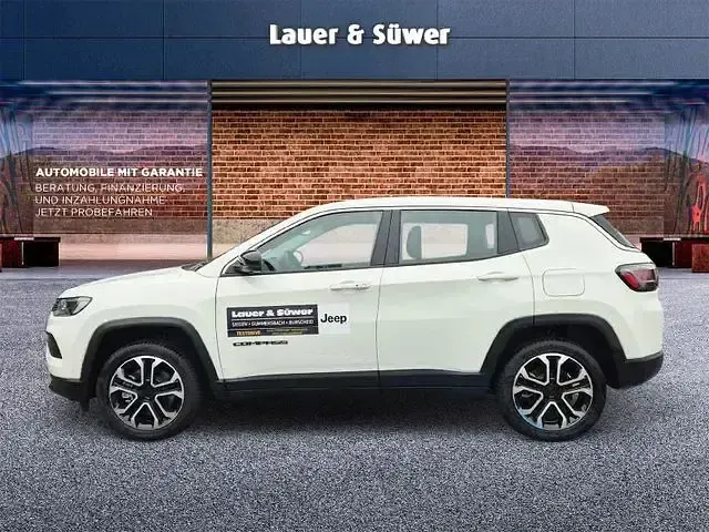 Gebraucht Jeep Compass Altitude 190 PS (139 kW) 2024 Weiß SUV