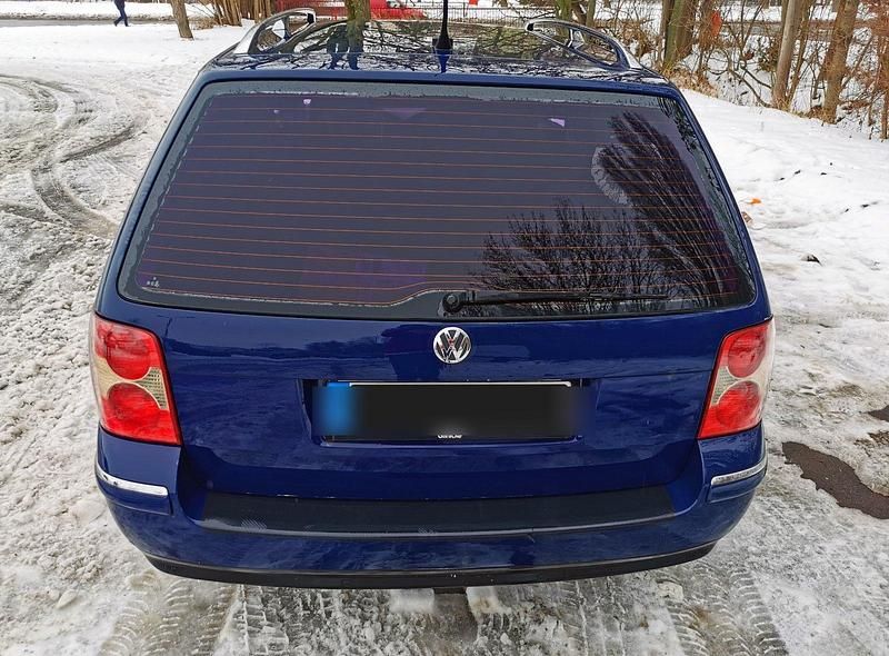 Gebraucht VW Passat Highline 150 PS (110 kW) 2002 Blau Kombi