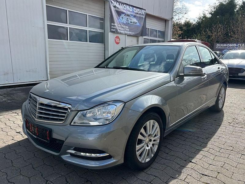 Gebraucht Mercedes C200 136 PS (100 kW) 2014 Silber Limousine