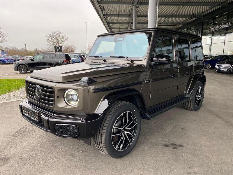 Grau Gebraucht 2024 Mercedes G450 AMG SUV | 145.500 € (Superpreis) - Bild 1/4