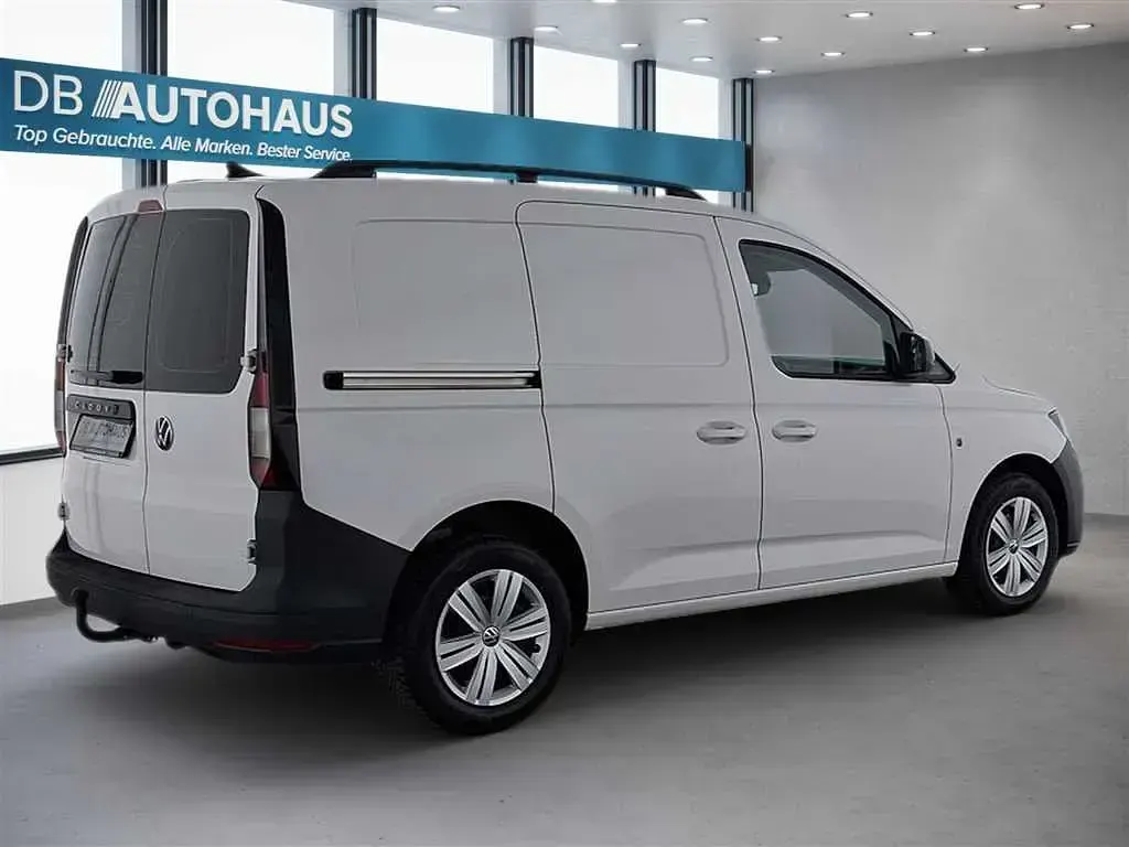 Gebraucht VW Caddy 102 PS (75 kW) 2024 Weiß Van / Kleinbus
