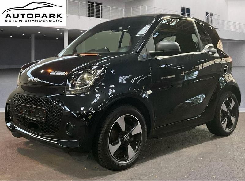 Schwarz Gebraucht 2021 Smart ForTwo Electric Drive Coupé | 8.490 € (Fairer Preis) - Bild 1/4