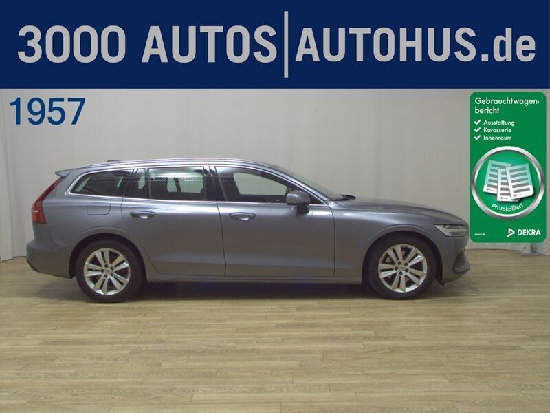 Grau Gebraucht 2021 Volvo V60 Momentum Kombi | 17.680 € (Fairer Preis) - Bild 1/4