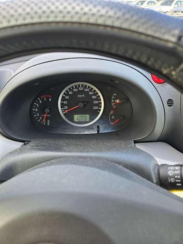 Gebraucht Nissan Almera Tino Acenta+ 116 PS (85 kW) 2005 Platinum silver Van / Kleinbus