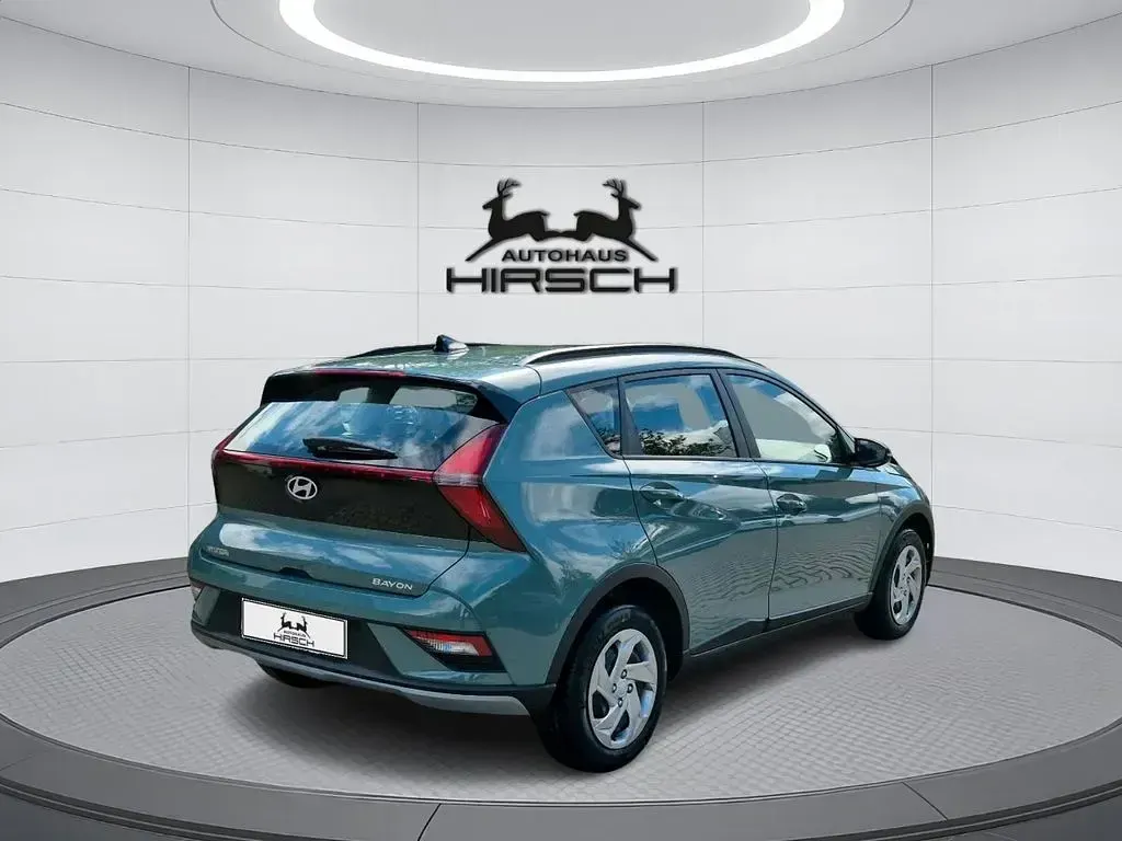 Neu Hyundai Bayon Select 101 PS (74 kW) 2026 Grün SUV