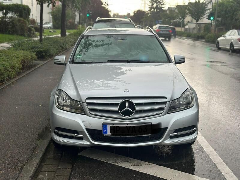 Silber Gebraucht 2012 Mercedes C220 Kombi | 9.499 € (Fairer Preis) - Bild 1/4