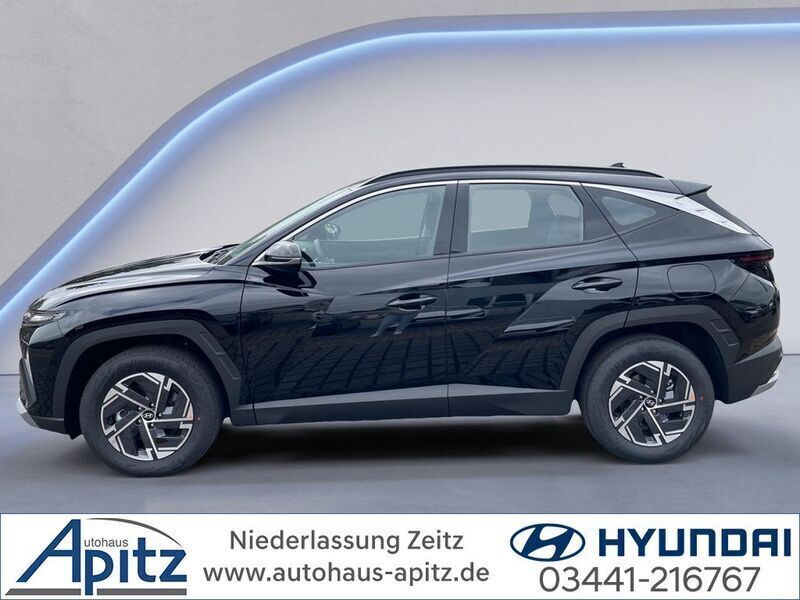 Neu Hyundai Tucson Select 160 PS (117 kW) 2025 Abyss black SUV