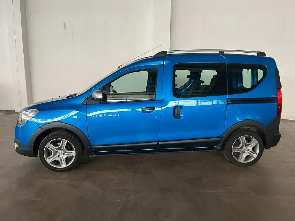 Gebraucht Dacia Dokker Stepway 131 PS (96 kW) 2020 Blau Van / Kleinbus