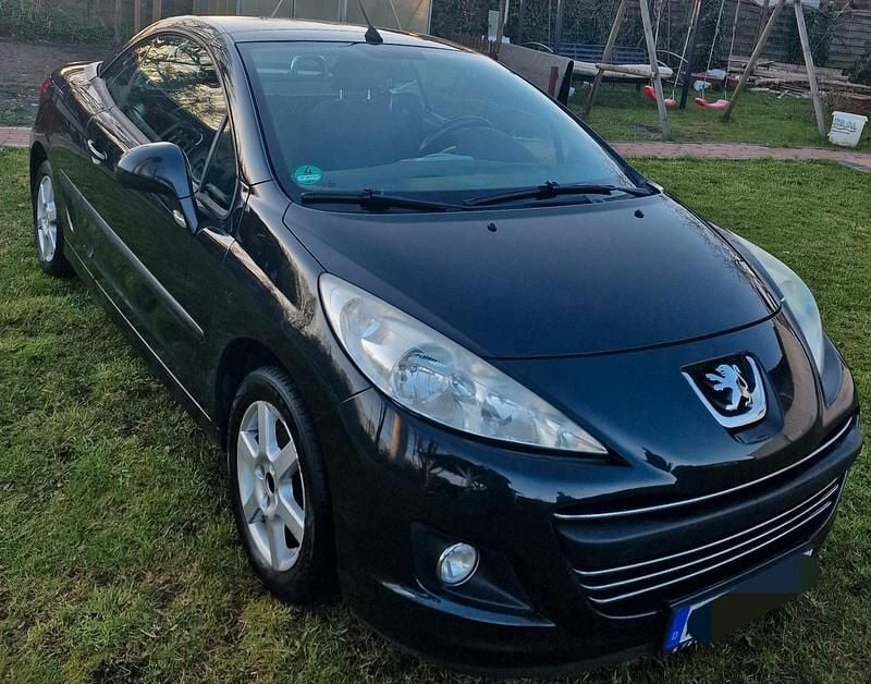 Gebraucht Peugeot 207 CC 120 PS (88 kW) 2011 Schwarz Cabrio