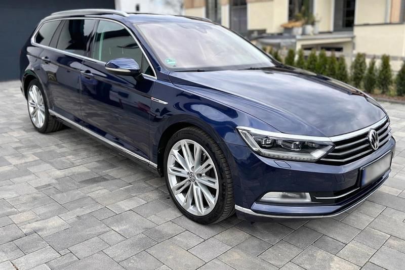 Gebraucht VW Passat Highline 239 PS (175 kW) 2016 Blau Kombi