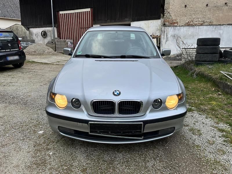 Gebraucht BMW 316 115 PS (84 kW) 2003 Silber Coupé