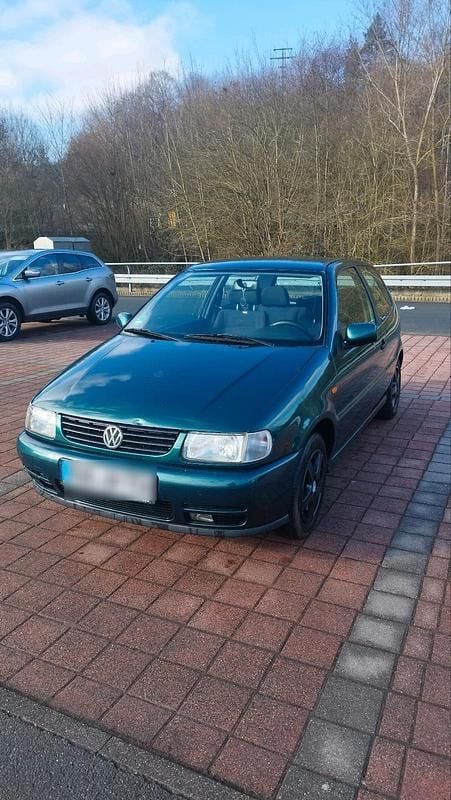 Gebraucht VW Polo 75 PS (55 kW) 1997 Blau Coupé