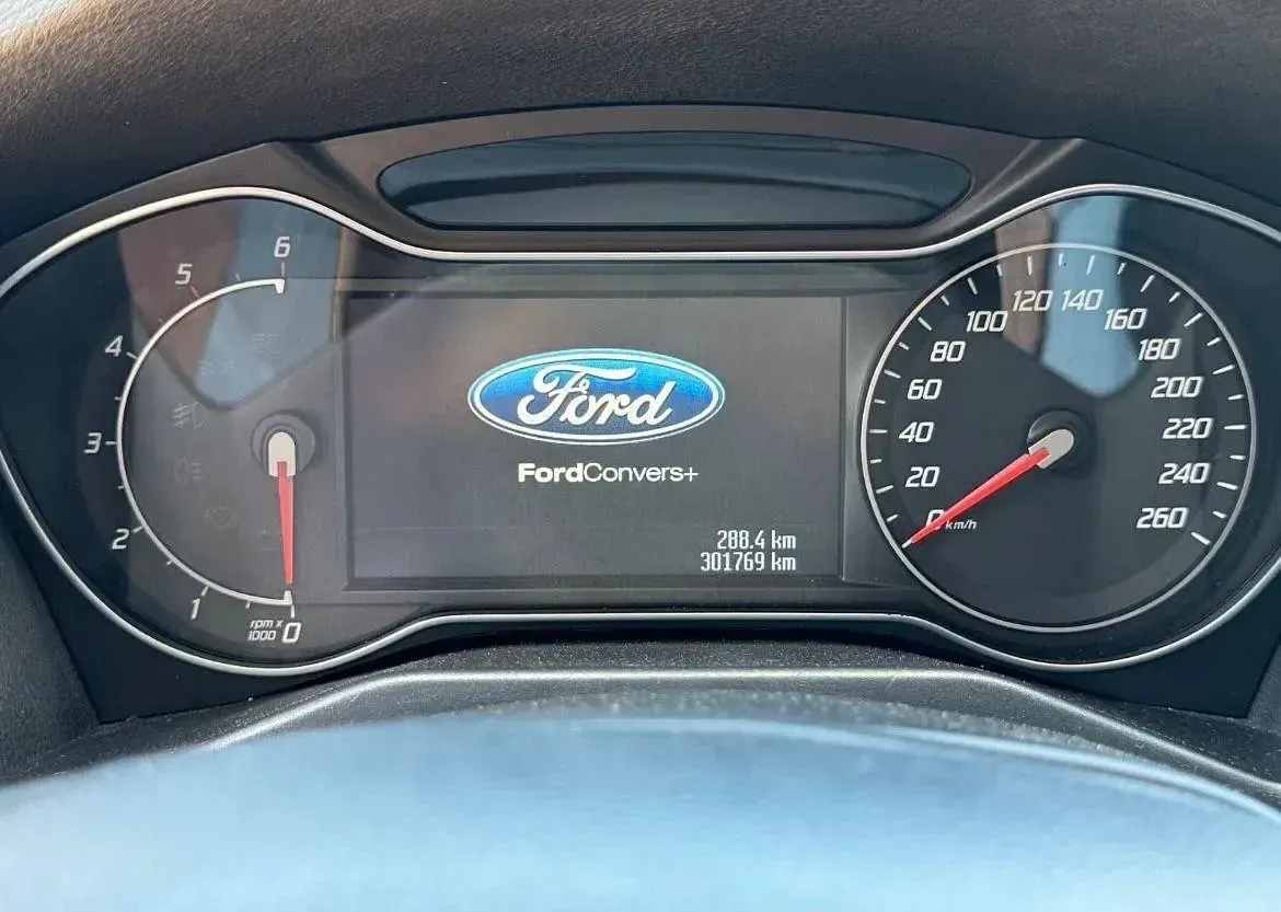 Gebraucht Ford Mondeo Trend 200 PS (147 kW) 2014 Weiß Kombi