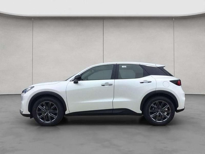 Neu Lexus LBX 136 PS (100 kW) 2026 Weiß SUV