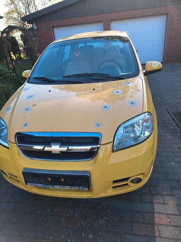 Second-hand Chevrolet Aveo 84 CP (61 kW) 2006 Galben Berlinǎ