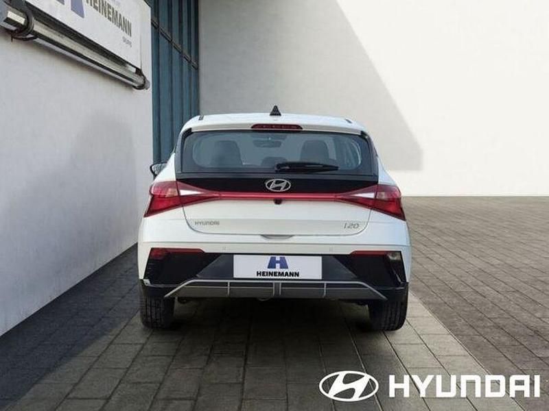 Gebraucht Hyundai i20 Select 101 PS (74 kW) 2024 Andere Limousine