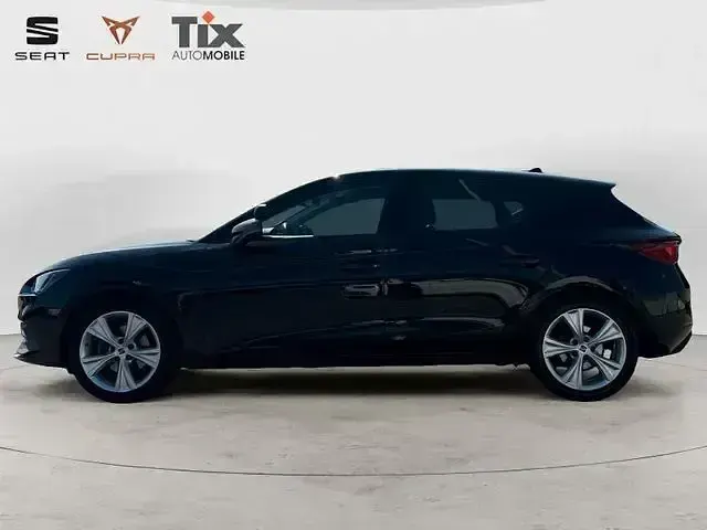 Gebraucht Seat Leon FR 116 PS (85 kW) 2023 Schwarz Limousine
