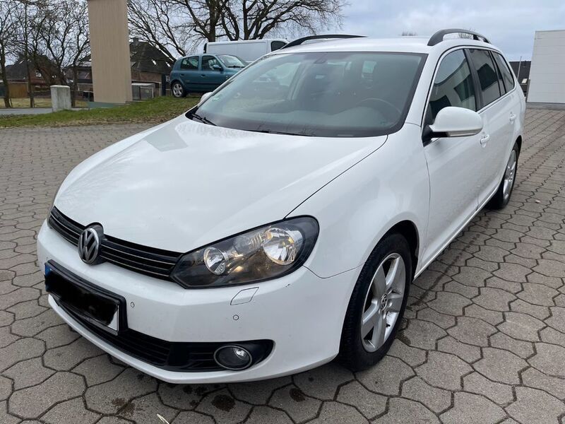 Weiß Gebraucht 2013 VW Golf VI Comfortline Kombi | 5.990 € (Fairer Preis) - Bild 1/4