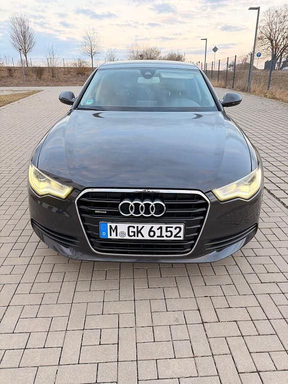 Gebraucht Audi A6 205 PS (150 kW) 2011 Grau Limousine