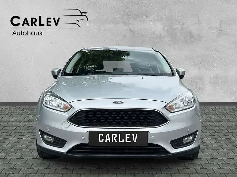 Gebraucht Ford Focus 125 PS (91 kW) 2017 Silber Kombi