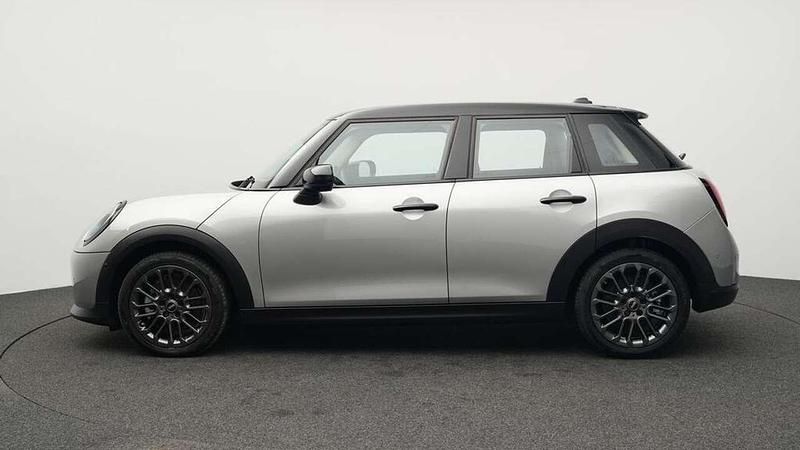 Usata Mini Cooper Classic 156 CV (114 kW) 2024 Grigio Utilitaria