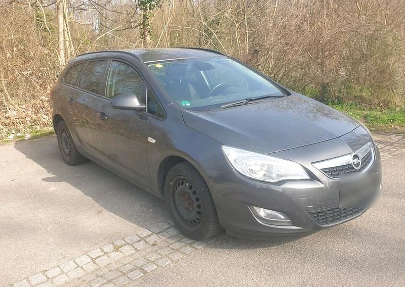 Gebraucht Opel Astra 125 PS (91 kW) 2011 Grau Kombi