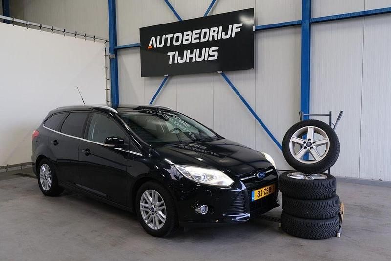 Gebraucht Ford Focus Titanium 125 PS (91 kW) 2013 Schwarz Kombi