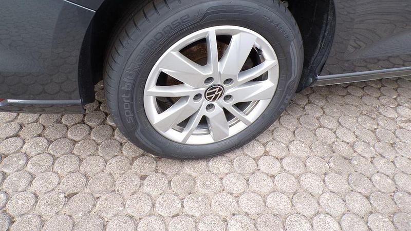 Gebraucht VW Caddy Life 102 PS (75 kW) 2023 Grau Van / Kleinbus