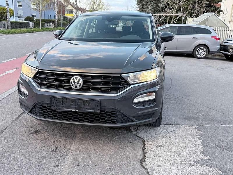 Gebraucht VW T-Roc Basis 116 PS (85 kW) 2019 Uranograu SUV