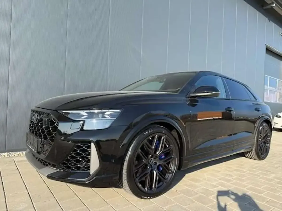 Używany Audi RS Q8 Design 640 KM (470 kW) 2025 Czarny SUV
