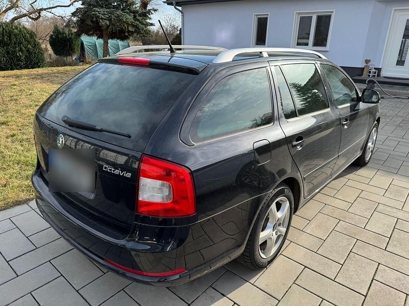 Second-hand Skoda Octavia RS 200 CP (147 kW) 2011 Negru Break