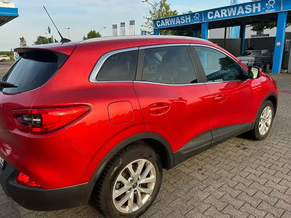 Gebraucht Renault Kadjar Experience 131 PS (96 kW) 2018 Andere farben SUV