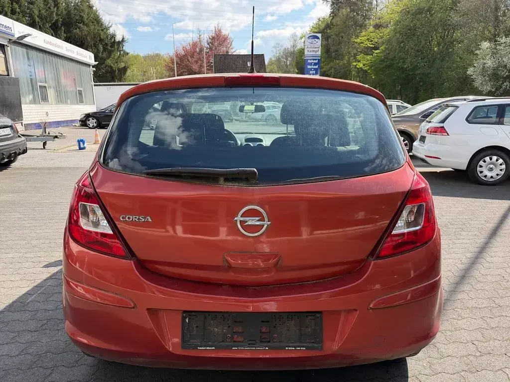Gebraucht Opel Corsa Active 86 PS (63 kW) 2013 Orange Kleinwagen