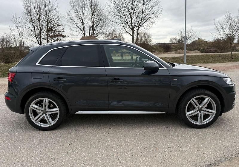 Gebraucht Audi Q5 S-Line 190 PS (139 kW) 2018 Grau SUV