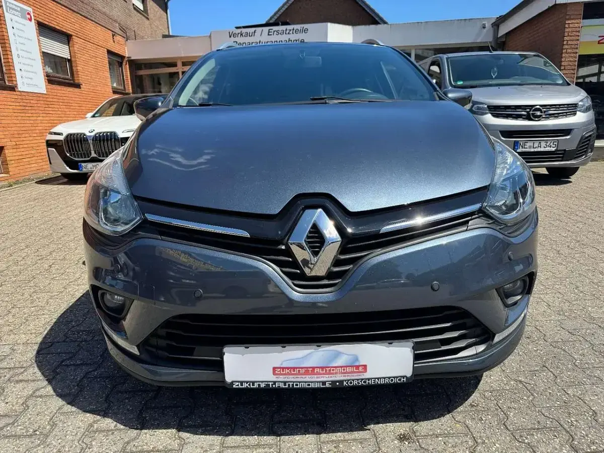 Gebraucht Renault Clio LIMITED 90 PS (66 kW) 2019 Grau Kombi