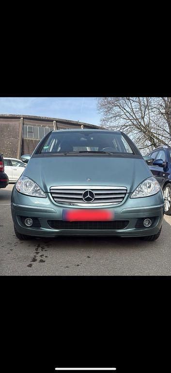 Gebraucht Mercedes A150 Elegance 95 PS (69 kW) 2005 Grün Van / Kleinbus