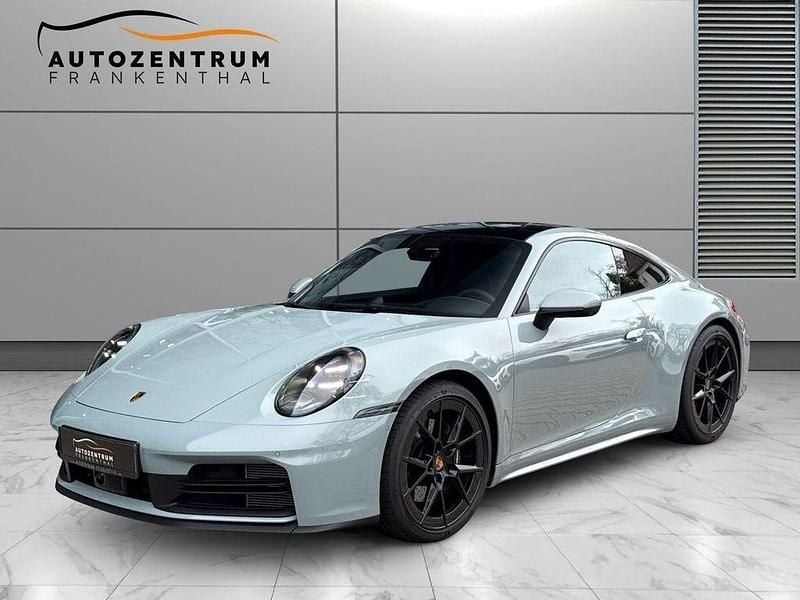 Gebraucht Porsche 911 Carrera Chrono 394 PS (289 kW) 2025 Shadegreenmetallic Coupé