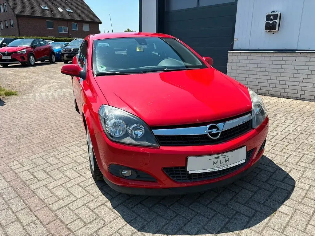 Gebraucht Opel Astra GTC Edition 90 PS (66 kW) 2008 Rot Coupé