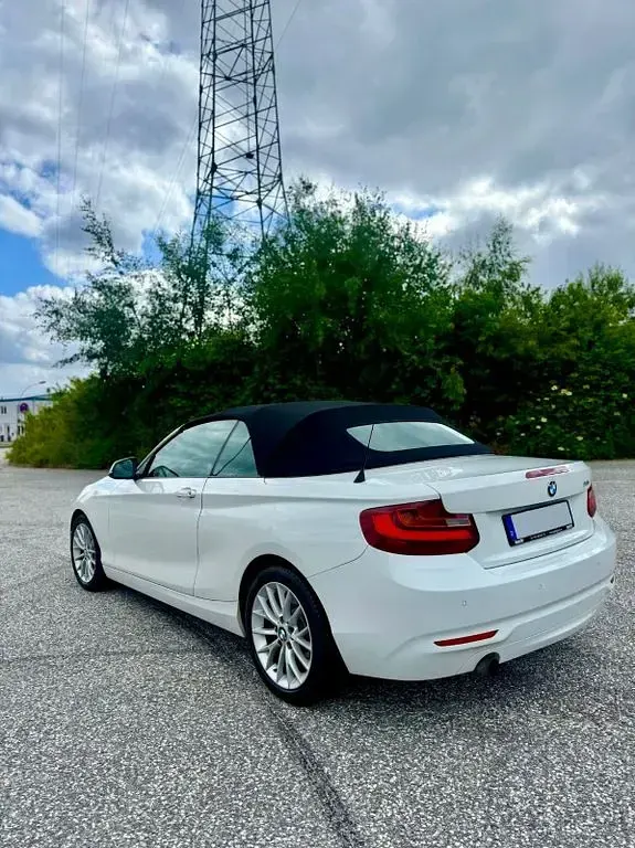 Gebraucht BMW 218 136 PS (100 kW) 2015 Weiß Cabrio