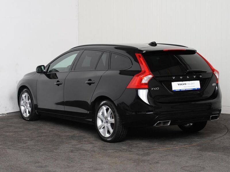 Gebraucht Volvo V60 150 PS (110 kW) 2017 Schwarz Kombi
