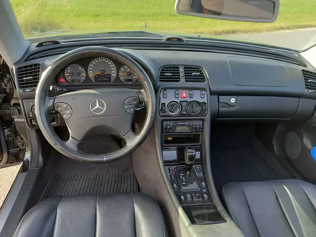 Gebraucht Mercedes CLK200 163 PS (119 kW) 2001 Schwarz metallicschwarz Cabrio