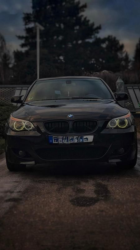 Schwarz Gebraucht 2007 BMW 530 Limousine | 7.500 € (Fairer Preis) - Bild 1/4