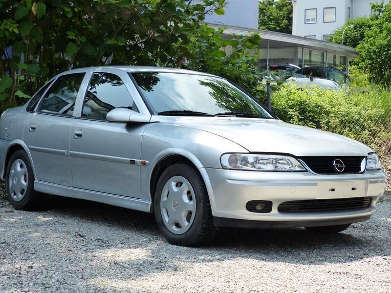 Silber Gebraucht 1999 Opel Vectra Edition Limousine | 350 € (Superpreis) - Bild 1/4