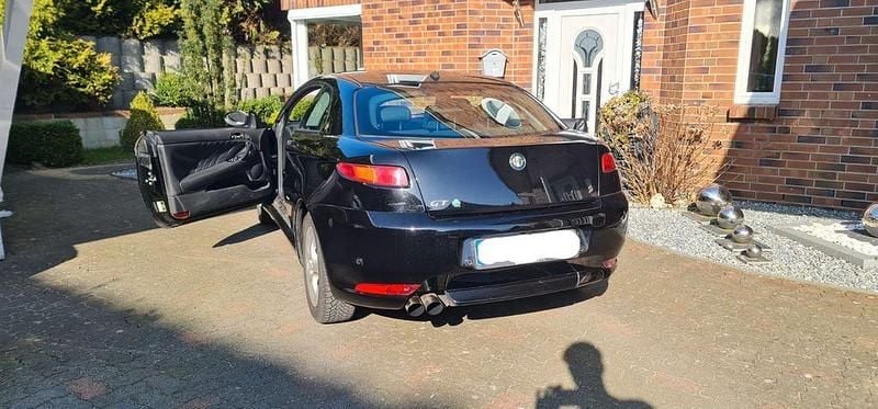 Schwarz Gebraucht 2008 Alfa Romeo GT Quadrifoglio Verde Coupé | 3.000 € (Fairer Preis) - Bild 1/4