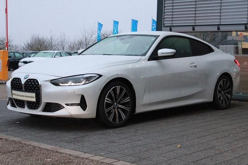 Gebraucht BMW 420 Sport Line 190 PS (139 kW) 2022 Weiß Coupé