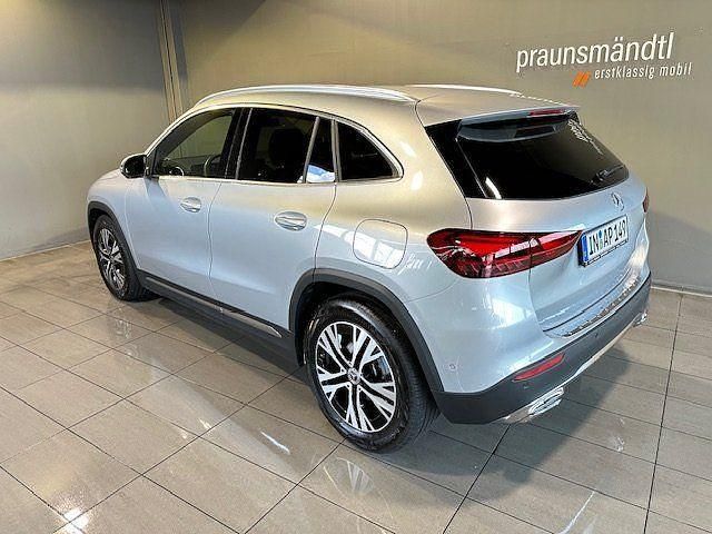 Gebraucht Mercedes GLA200 Progressive 150 PS (110 kW) 2025 Silber SUV