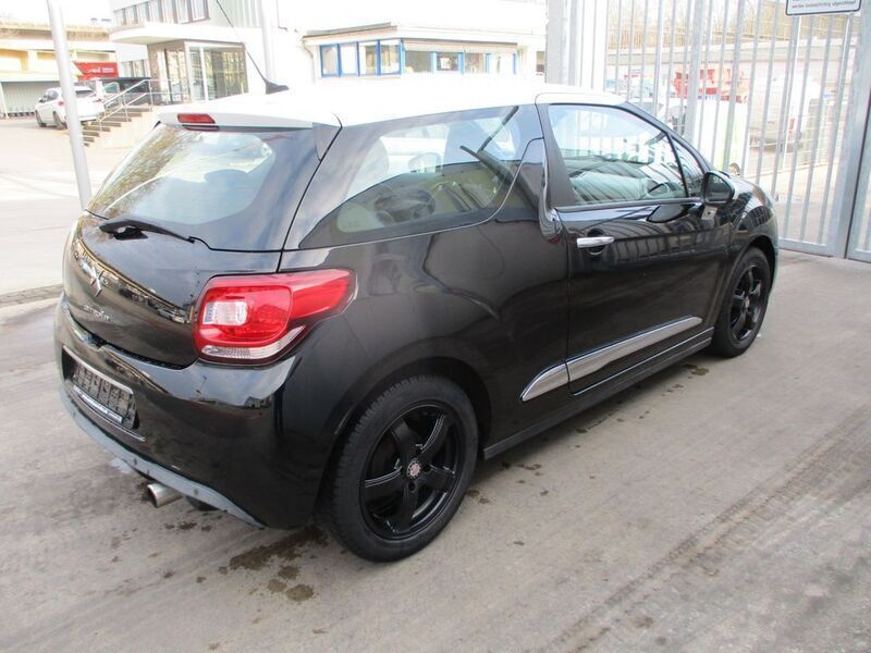Gebraucht Citroën DS3 Chic 82 PS (60 kW) 2014 Schwarz Kleinwagen