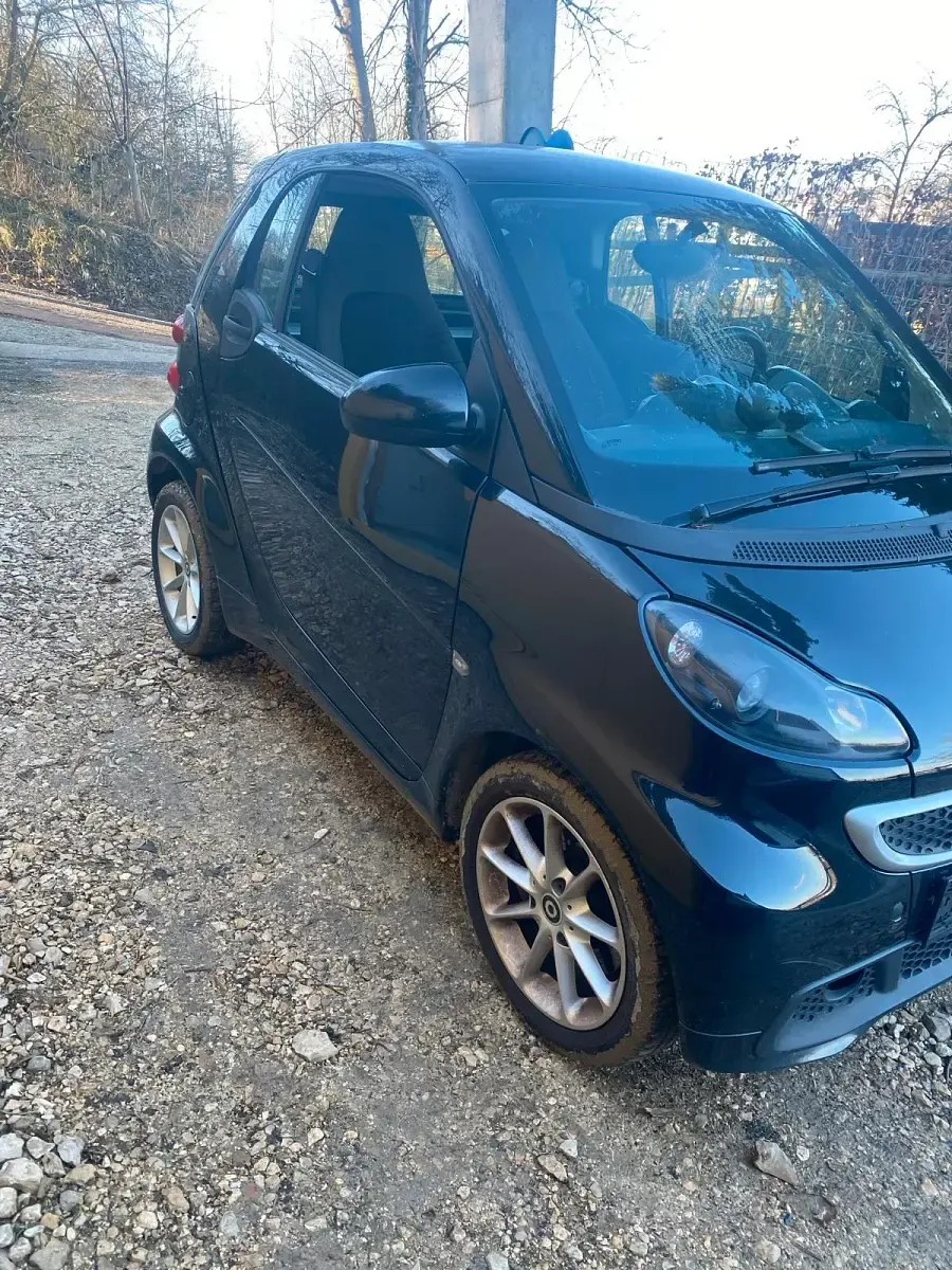 Gebraucht Smart ForTwo Coupé 71 PS (52 kW) 2012 Schwarz Coupé