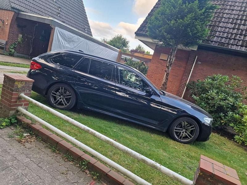 Gebraucht BMW 540 Sport Line 340 PS (250 kW) 2019 Schwarz Kombi